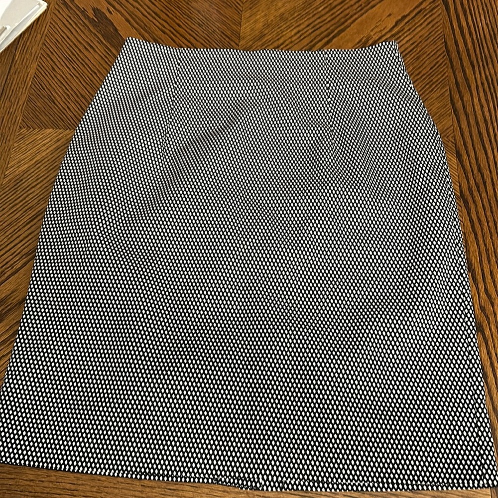 Like new Worthington size 12 skirt